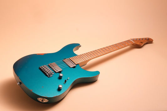 Mayones Guitars Aquila Aged V24 S 6 - Metallic Neon Green Nitro (Aged)