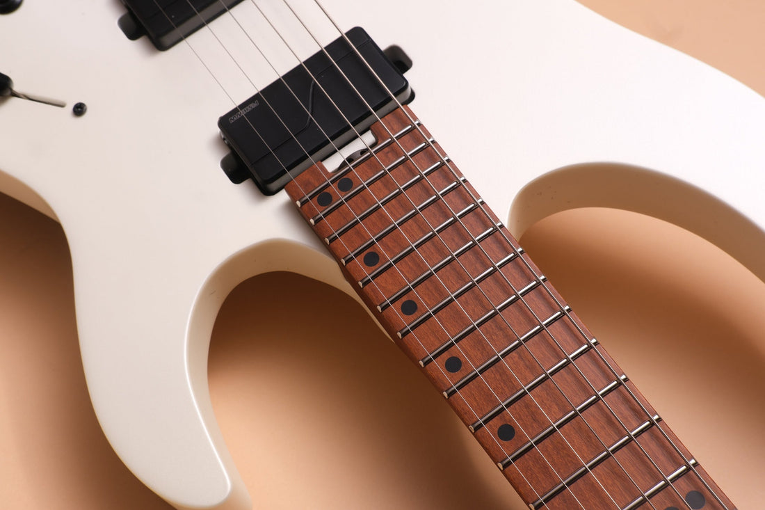 How to Read a Guitar Spec Sheet (Without Falling for the Marketing)