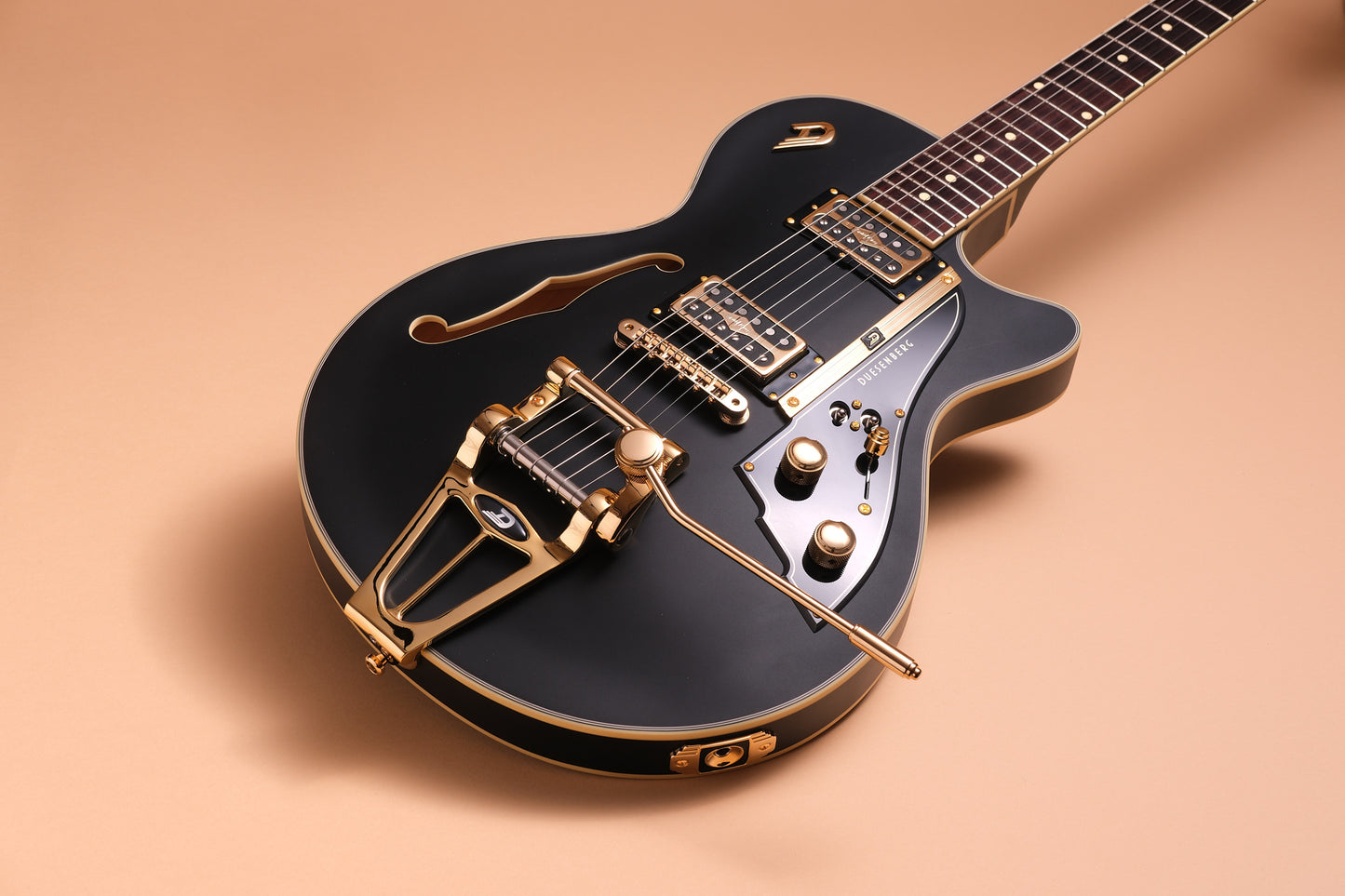 Duesenberg Guitars Starplayer TV - Black Velvet