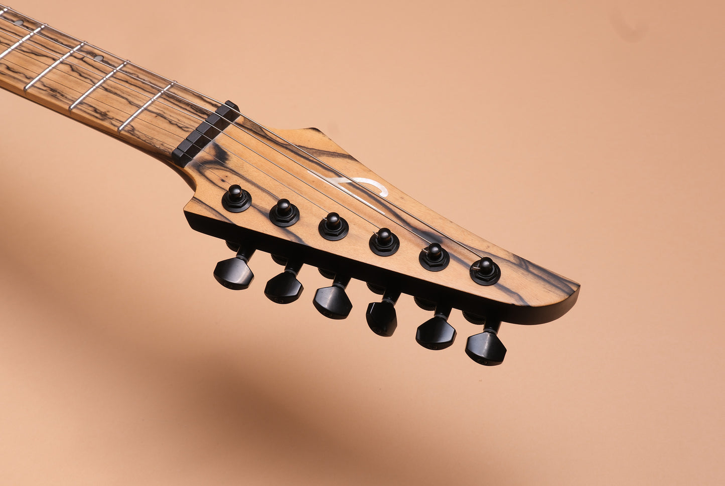 Legator Guitars Ninja X 6-String STD - Pale Moon