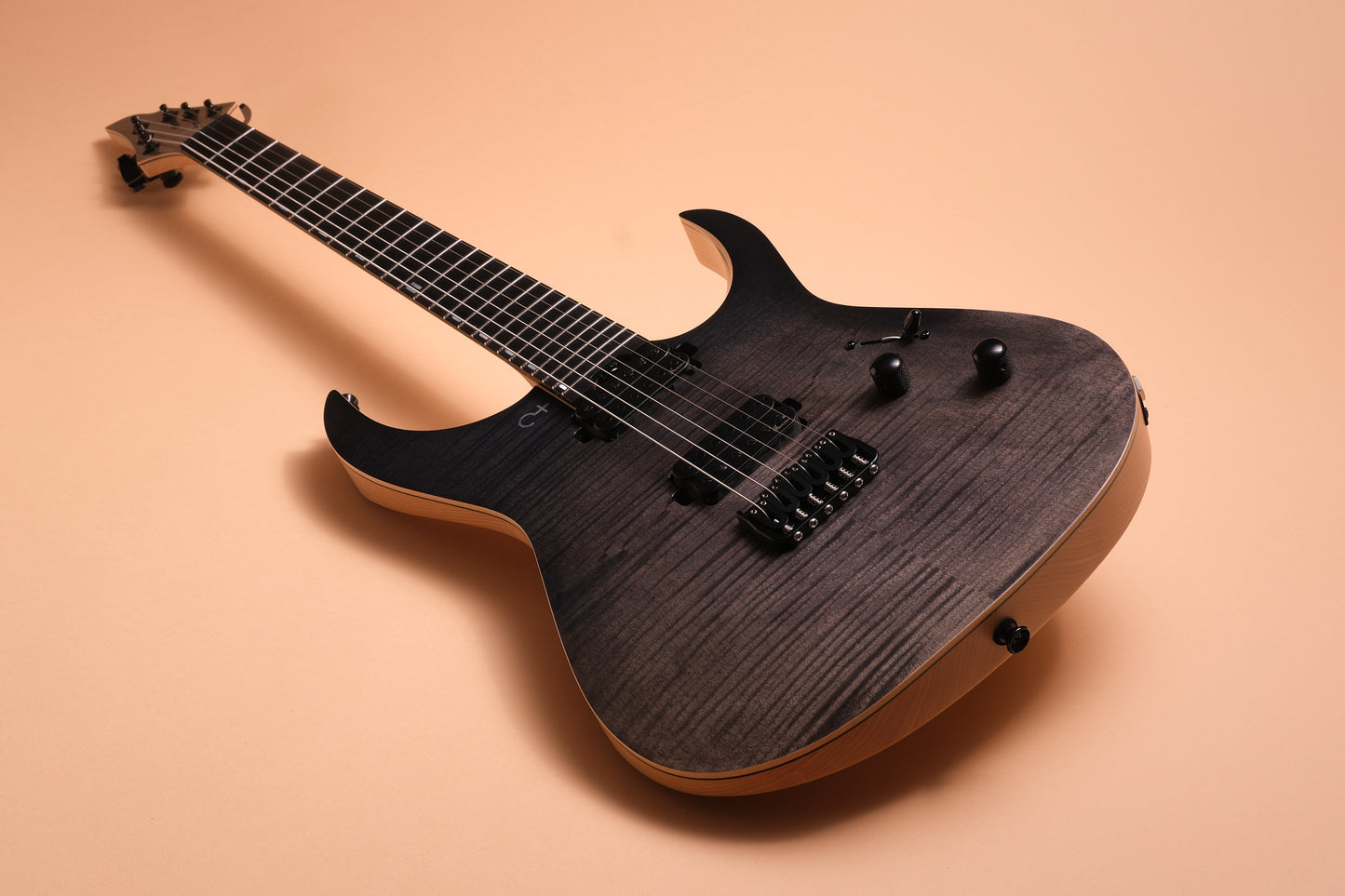 Infinia Ceres 6 - Obsidian Black