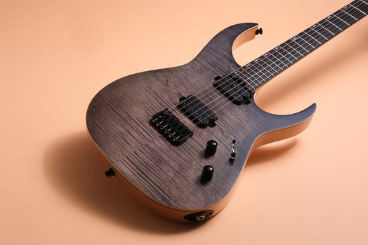 Infinia Ceres 6 - Obsidian Black