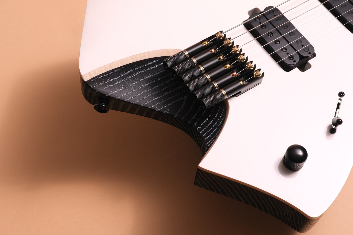 Infinia Guitars Neptune 6 - Solid Lunar White