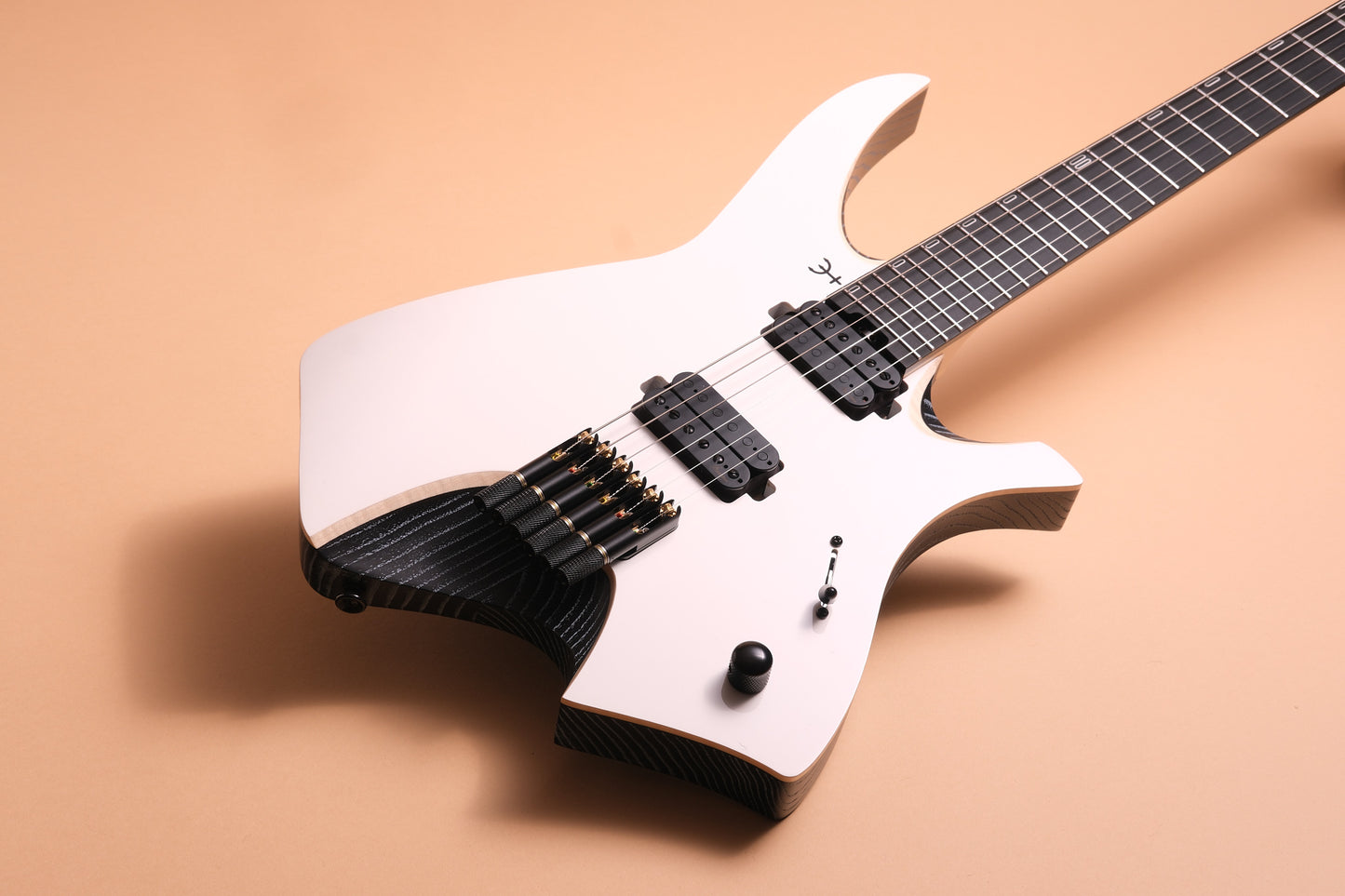Infinia Guitars Neptune 6 - Solid Lunar White
