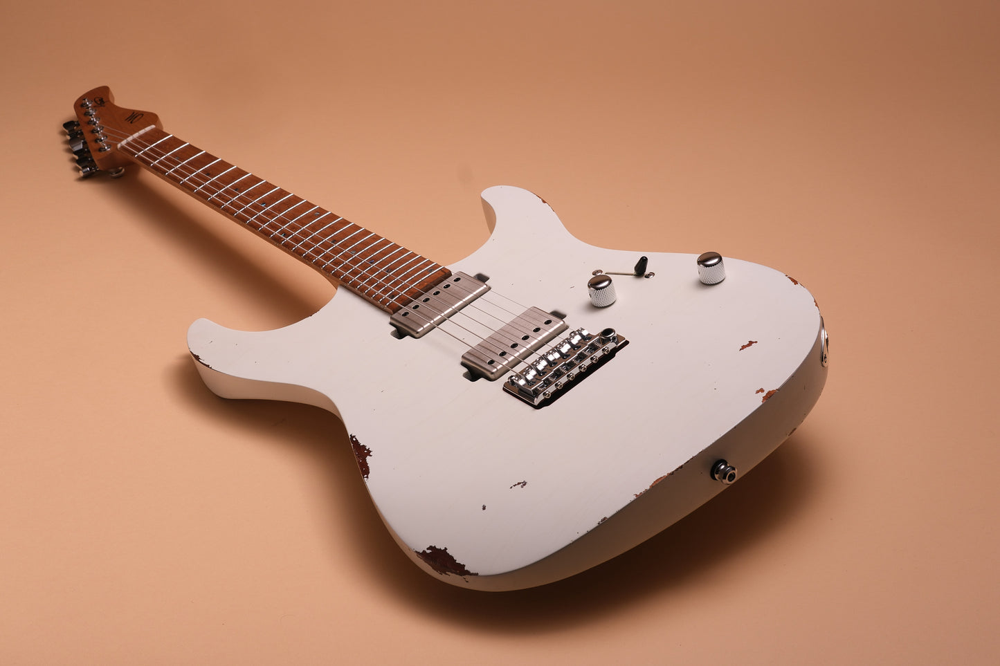 Mayones Aquila Aged V24 S 6 - Monolith Olympic White Nitro (Aged)