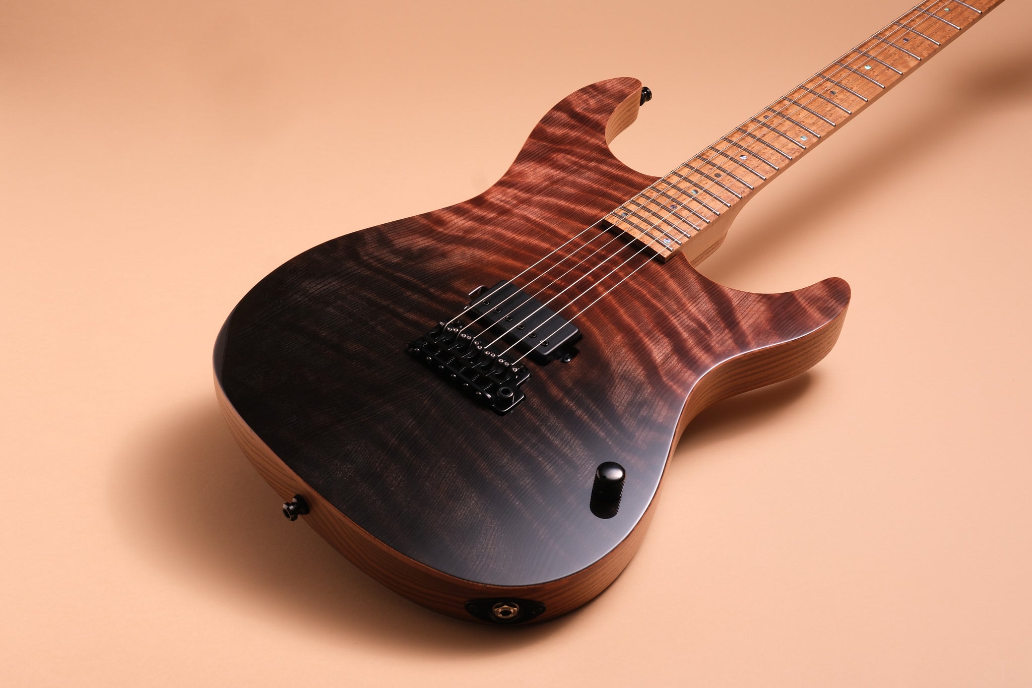 Mayones Aquila Elite V24 S 6 - Black to Natural Fade Gloss