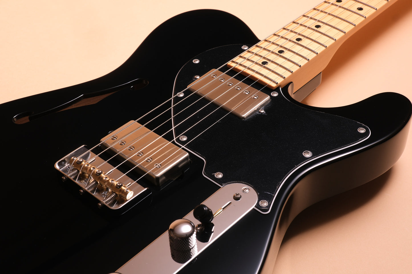 Suhr Guitars Alt T - Black Maple