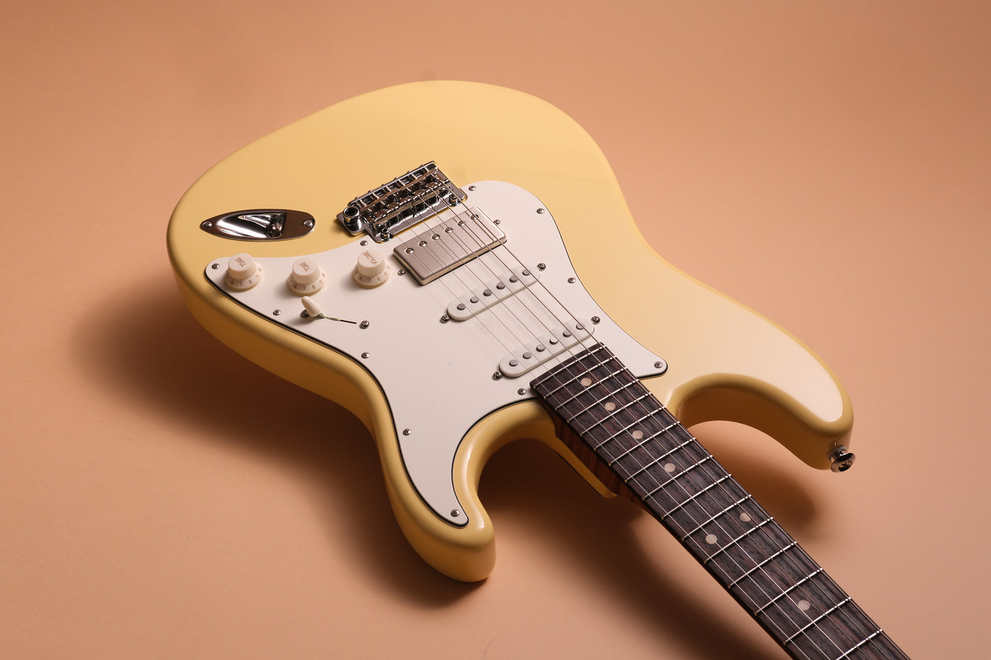 Suhr Guitars Classic S RFM - Vintage Yellow Limited