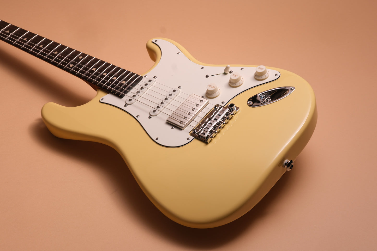 Suhr Guitars Classic S RFM - Vintage Yellow Limited