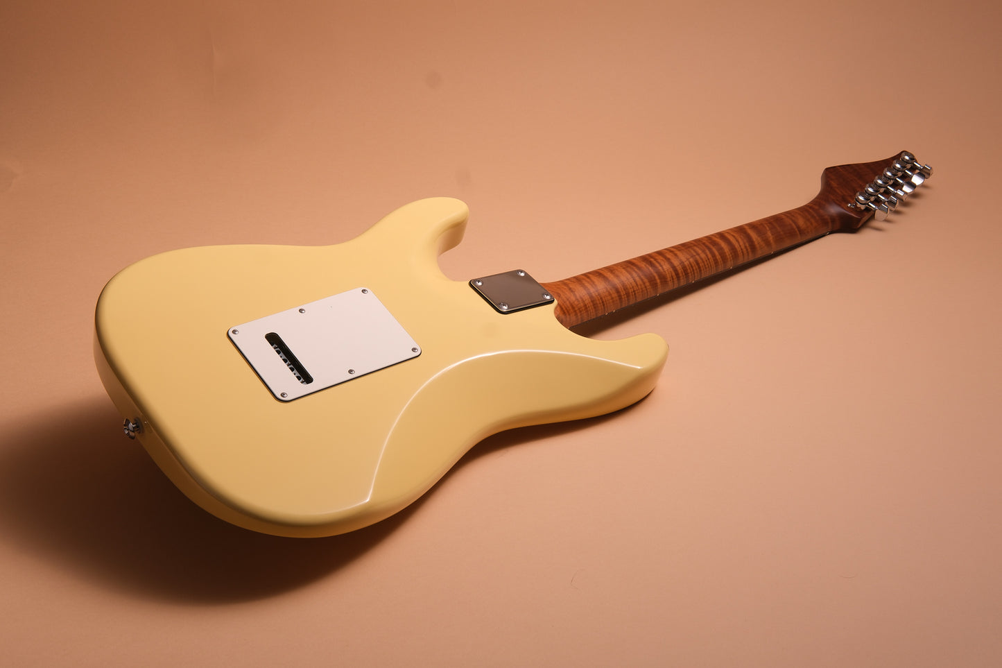 Suhr Guitars Classic S RFM - Vintage Yellow Limited