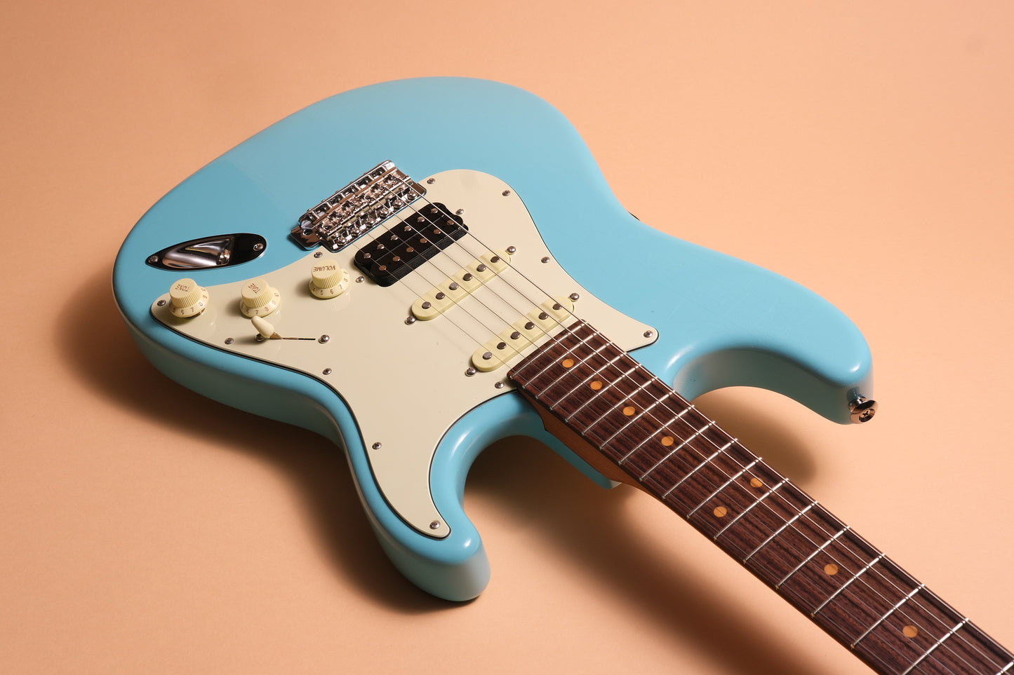 Suhr Guitars Classic S Vintage LE - Daphne Blue