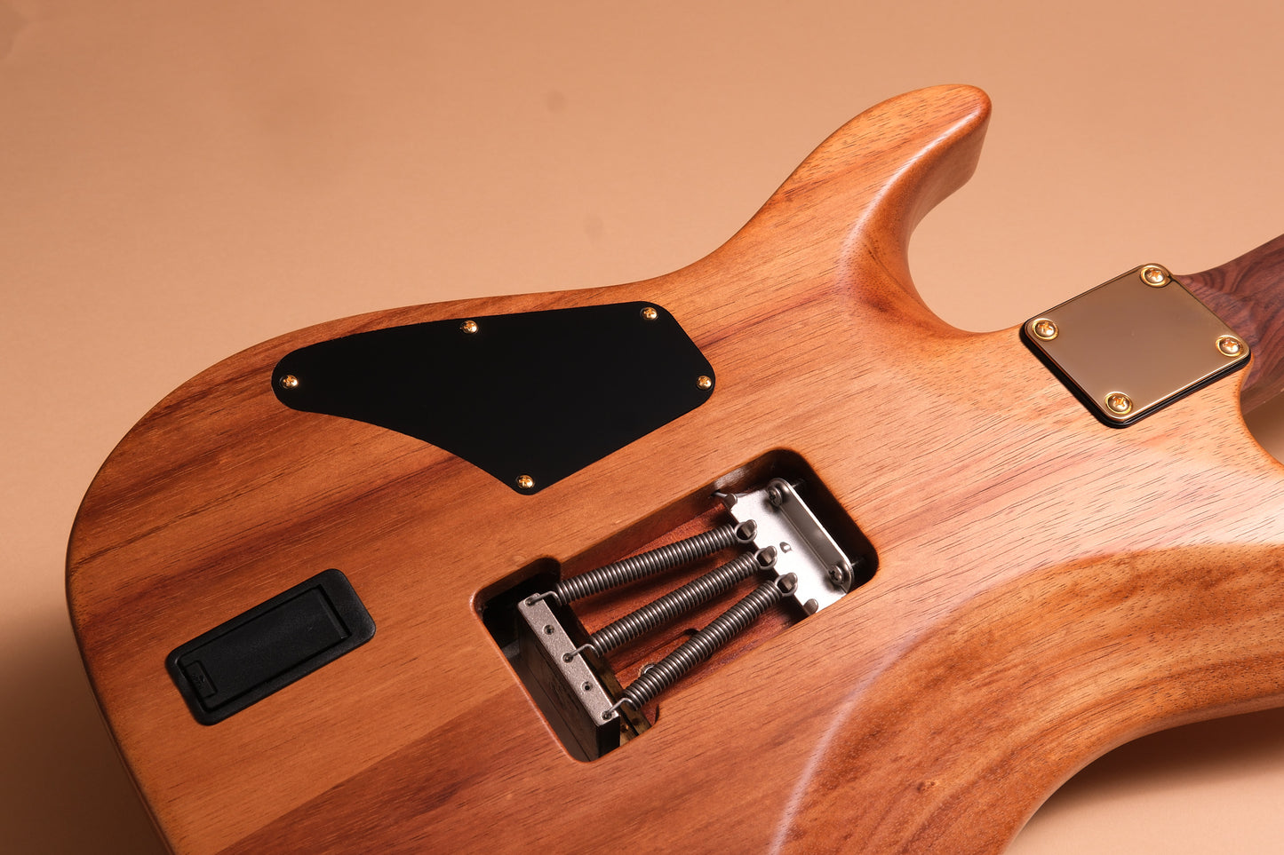 Suhr Guitars Reb Beach Signature - All Koa