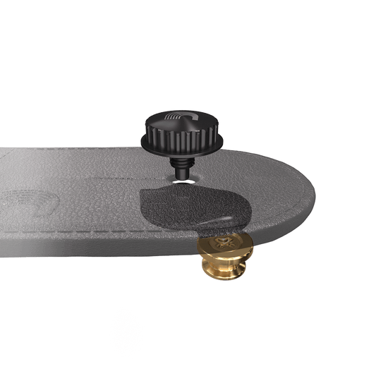 D'Addario Universal Strap Lock System gold, hardware detail